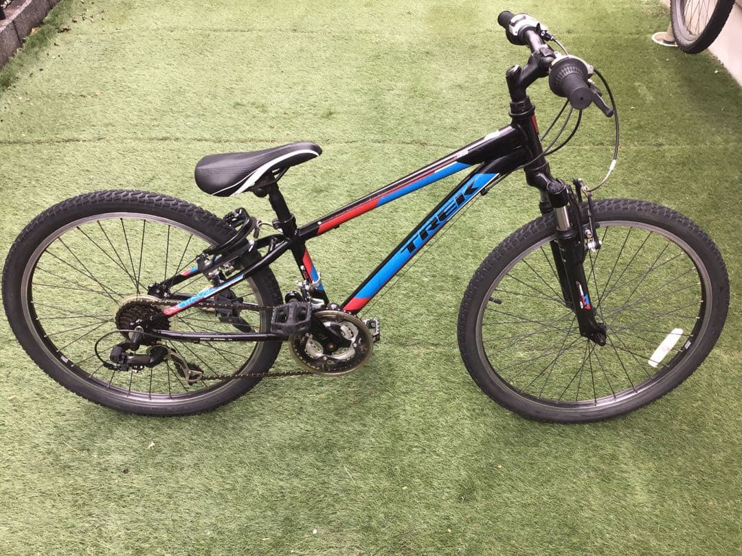Trek MT220キッズバイク 22インチ 7段変速　【引き取り限定】