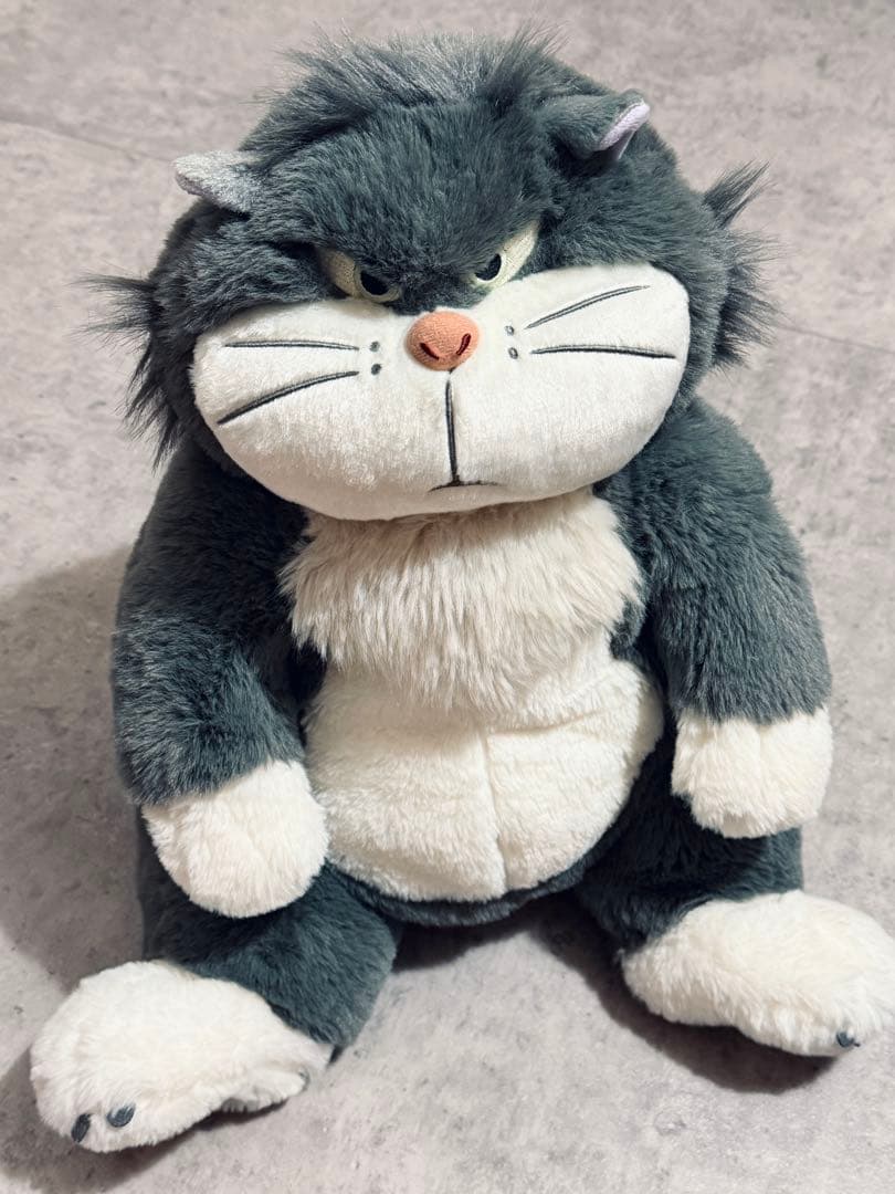 ルシファーぬいぐるみディズニーストア2024CAT DAY