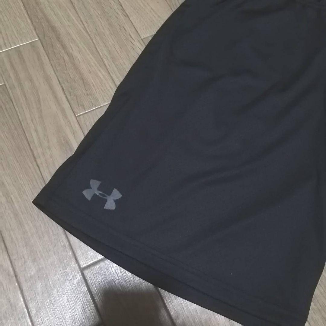 【まもなく値上げ】新品　アンダーアーマー　メンズ　上下セット　XLサイズ　白　黒