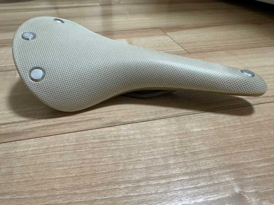BROOKS C17 SPECIAL RECYCLED NYLON サドル
