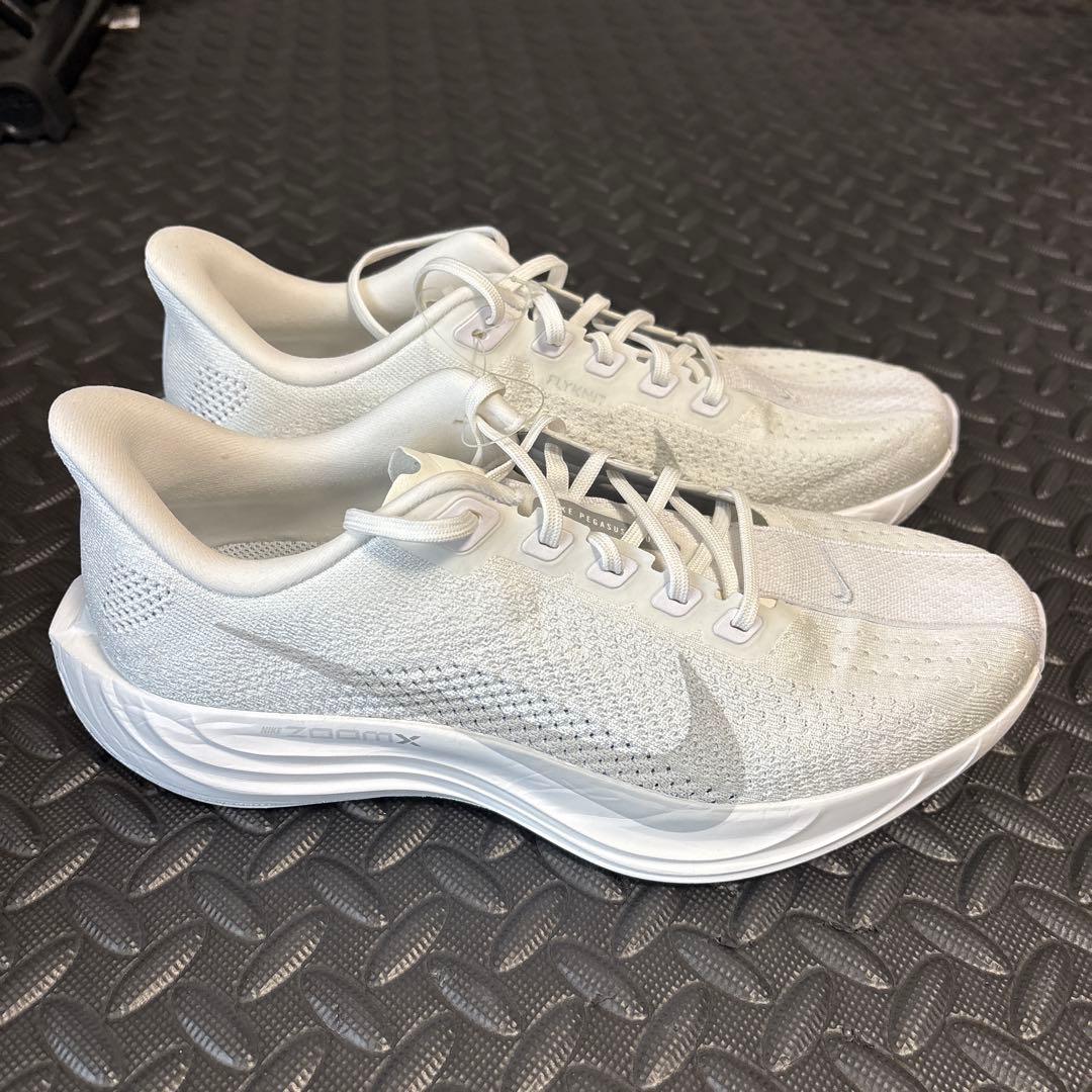 Nike ペガサス プラス 27cm ホワイト