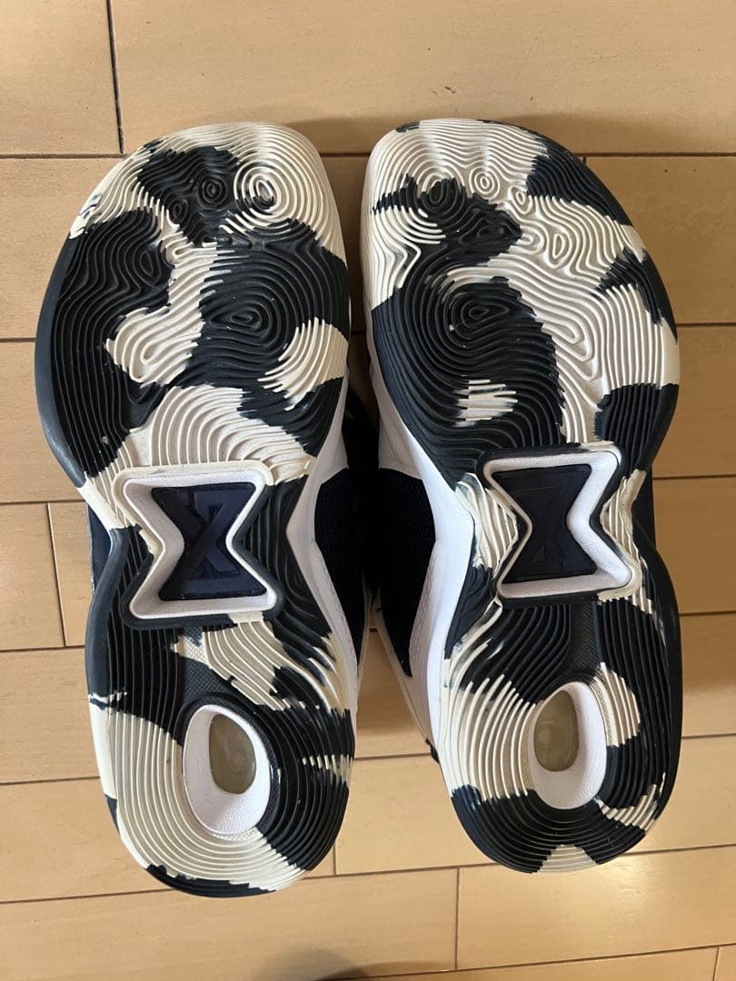 【レア商品】NIKE PG ポールジョージ　ホワイト／ネイビー 27.5cm