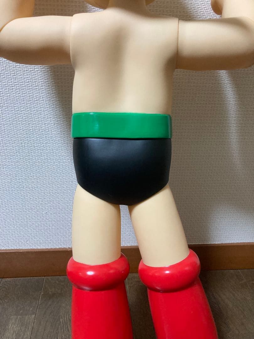 特大鉄腕アトムフィギュア