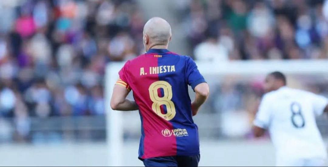 ク*ん様 イニエスタ引退試合モデル　バルセロナ24-25 背番号8 正規