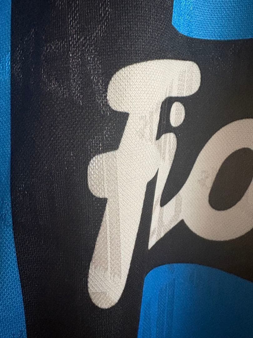 インテル Fiorucci シャツ 青/黒 ストライプ