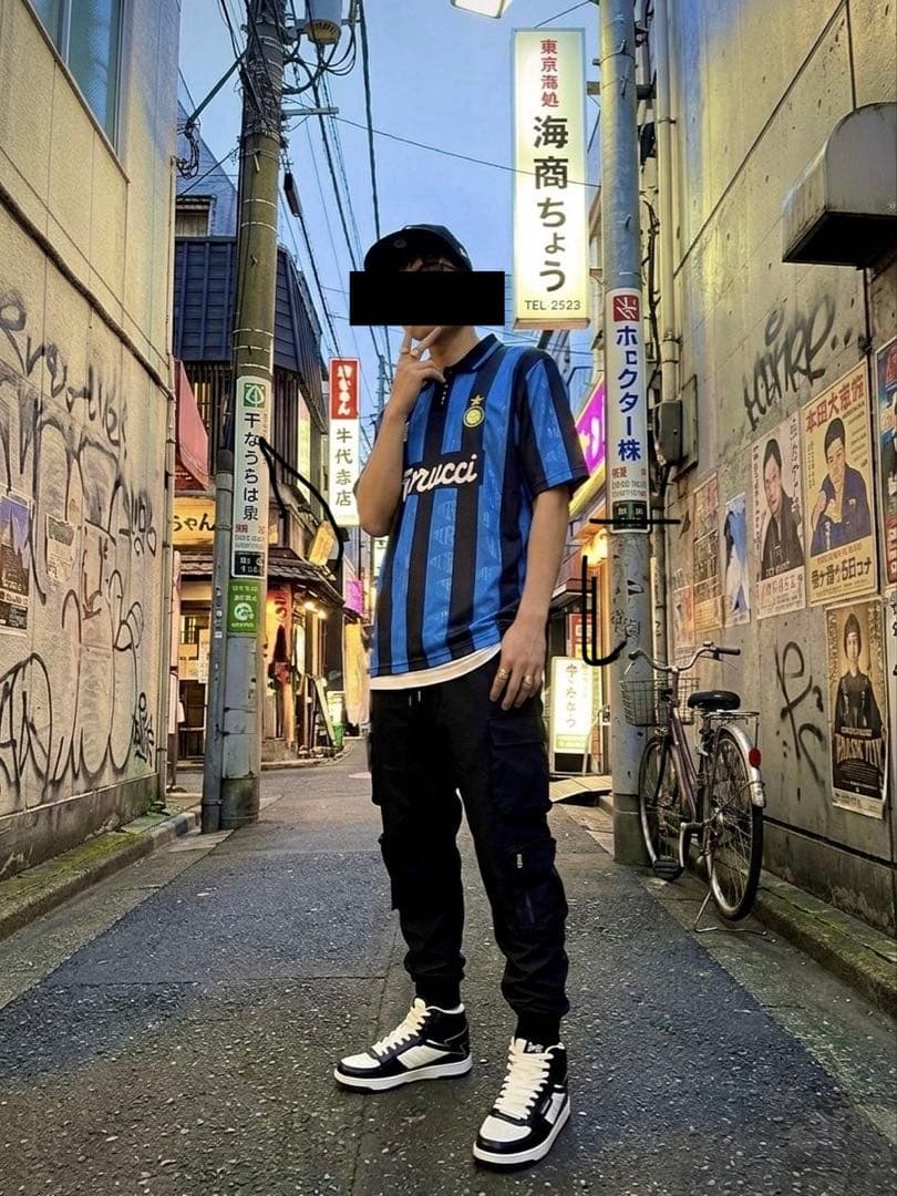 インテル Fiorucci シャツ 青/黒 ストライプ