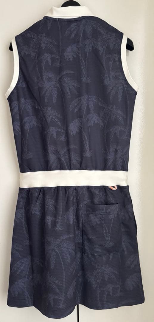 TRAVIS MATHEW ネイビー パームツリー柄 ワンピース　新品タグ付き