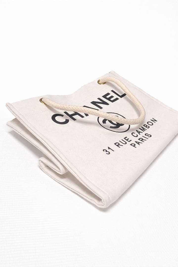 CHANEL ノベルティ　トートバッグ　白　新品　未使用