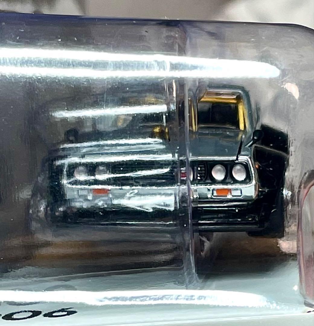 スカイラインGTR ケンメリ チェイス　POPRACE 1/64 ミニカー