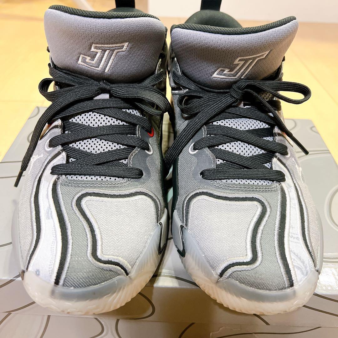 Jordan tatun 3 pfバスケットシューズ グレー