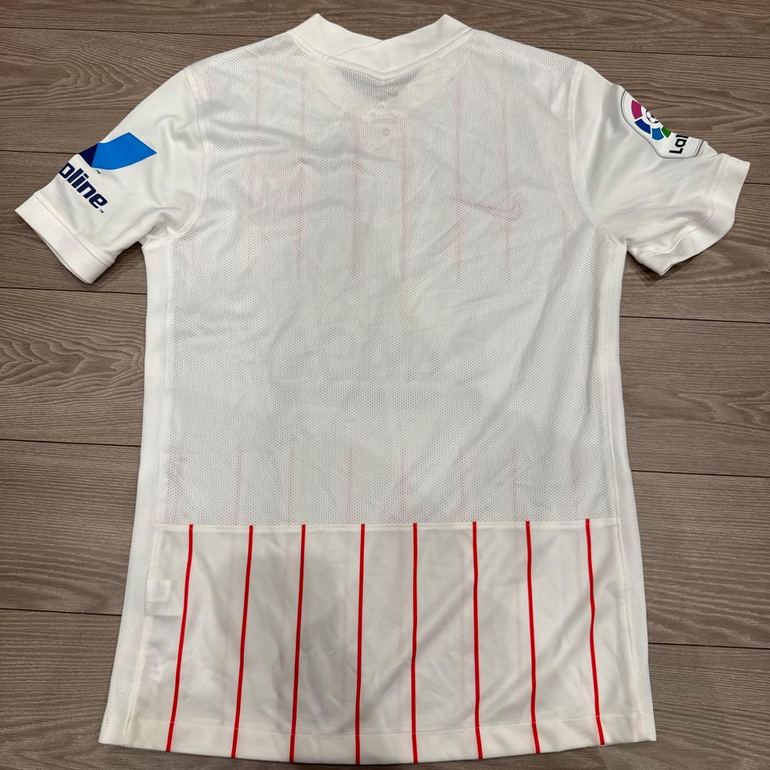 セビージャFC Nike ホワイトストライプシャツ