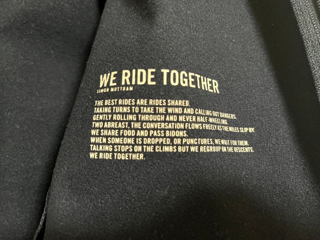 Rapha サーマルロングスリーブジャージ