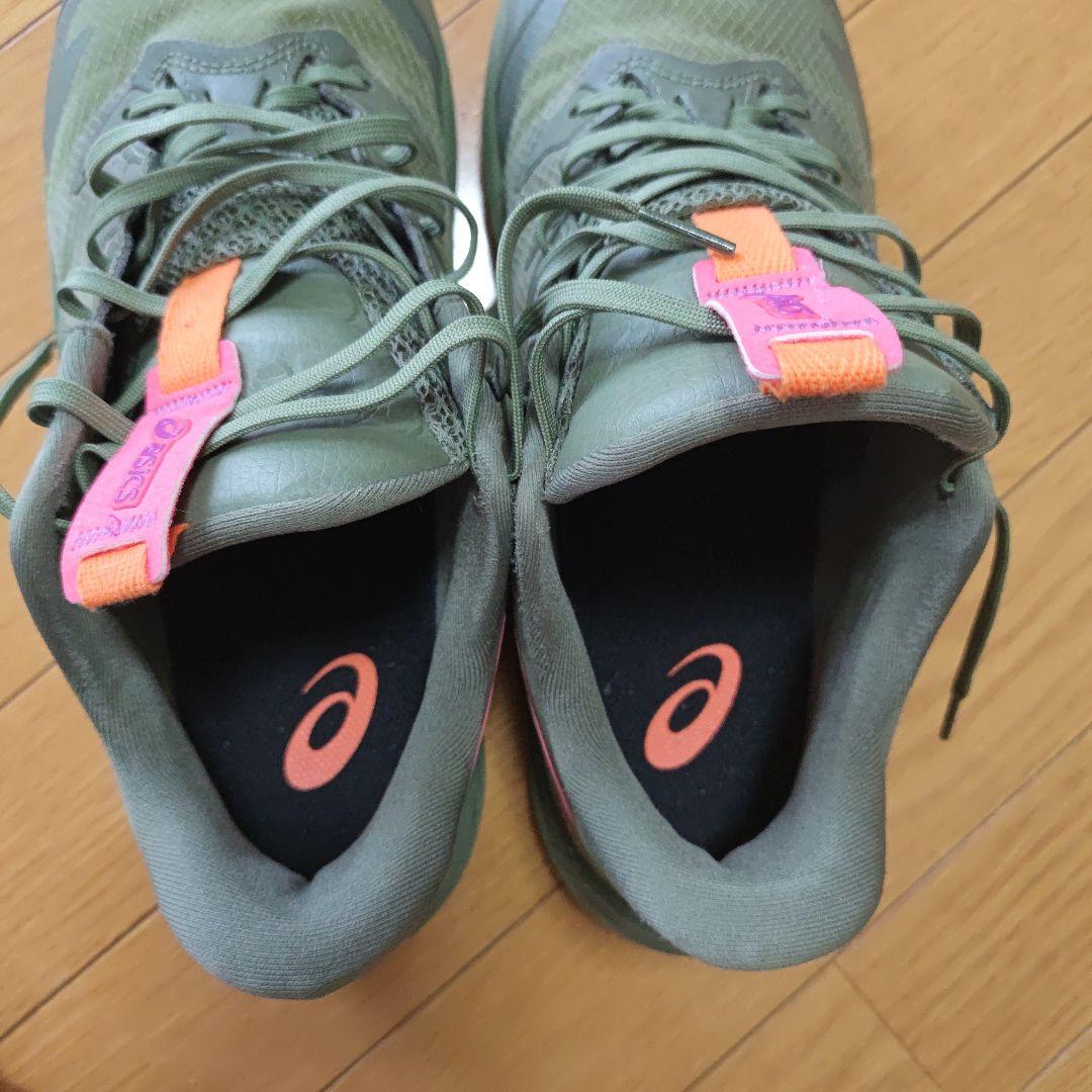 ASICS アンプレアルスロー2　28.0