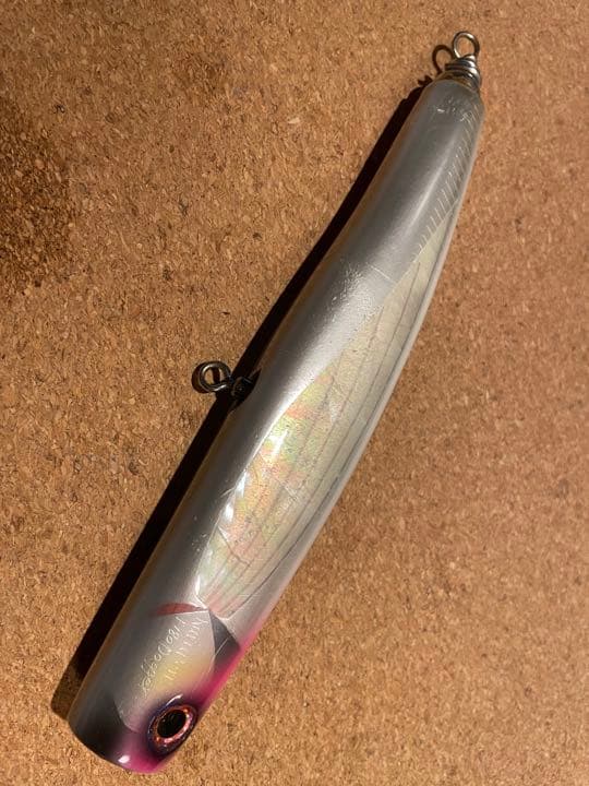 ルアー・フライ Kurupen180 dagger