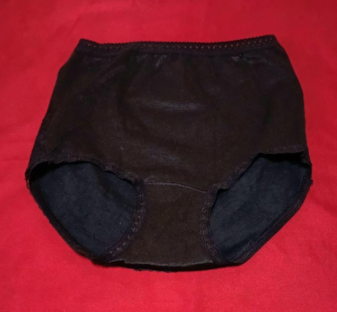 黒 フリル付き アンダースコート