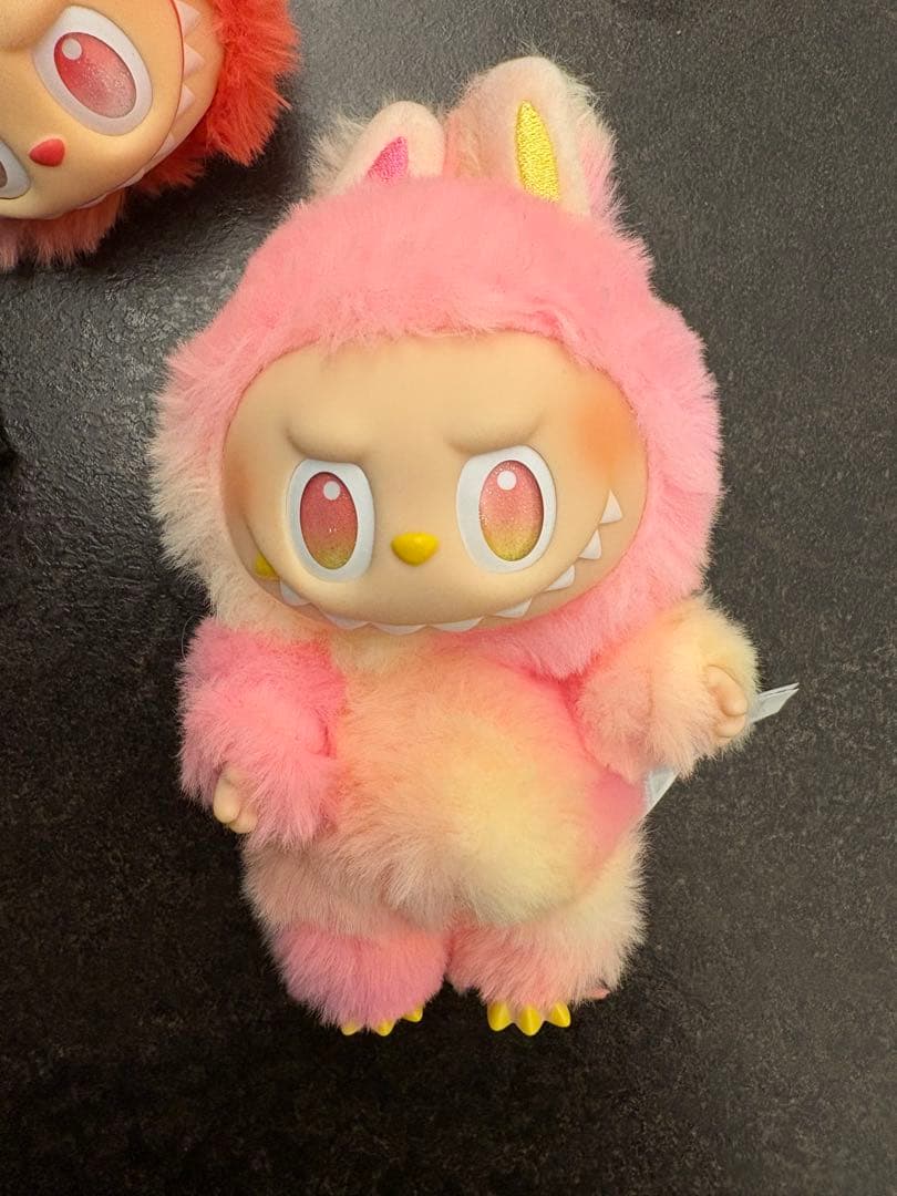 ラブブ　コカコーラ　ピンクラブブ　頭ラブブ