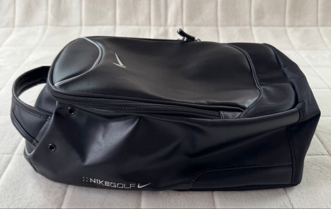 希少　美品　高級感　NIKE GOLF ナイキゴルフ　シューズケース　レザー