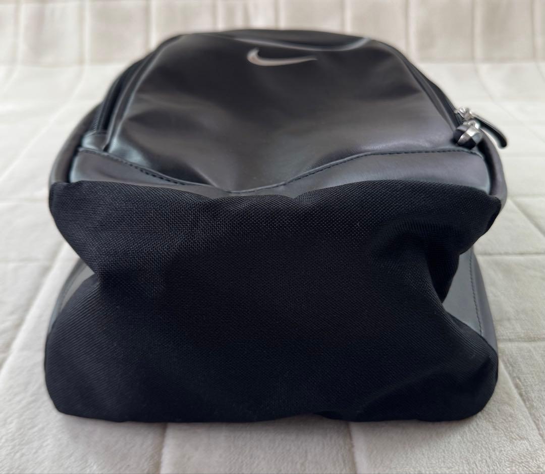 希少　美品　高級感　NIKE GOLF ナイキゴルフ　シューズケース　レザー