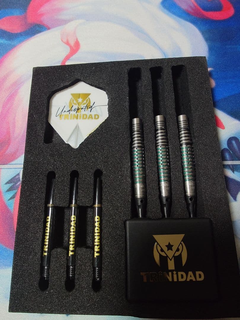 TRINIDAD　Ricardo Lopez 2BA　ダーツ3本セット