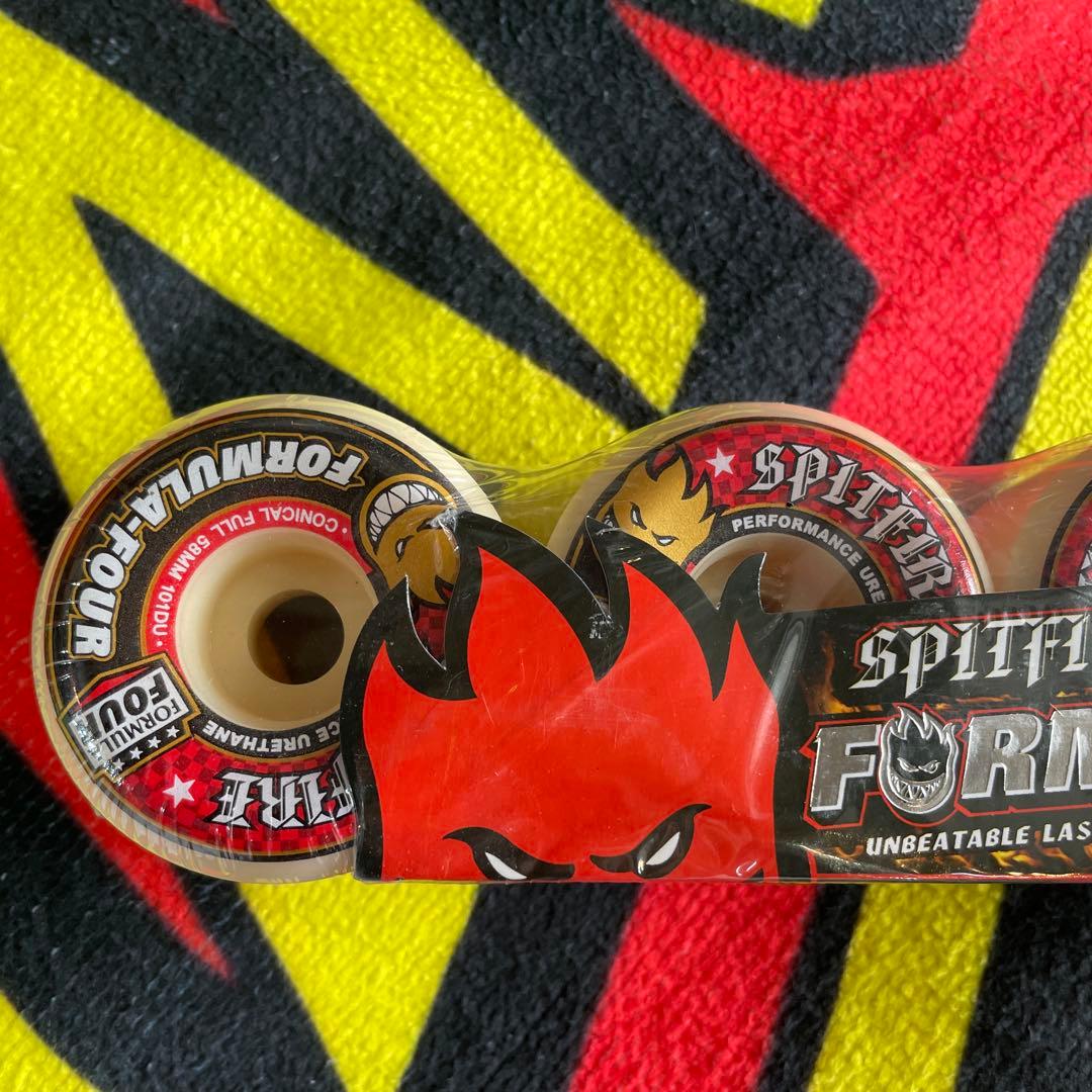 SPITFIRE FORMULA FOUR スケートボードウィール58mm
