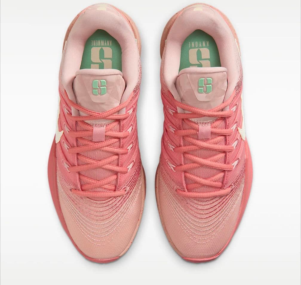 Nike Sabrina3 ピンク バスケットボールシューズ