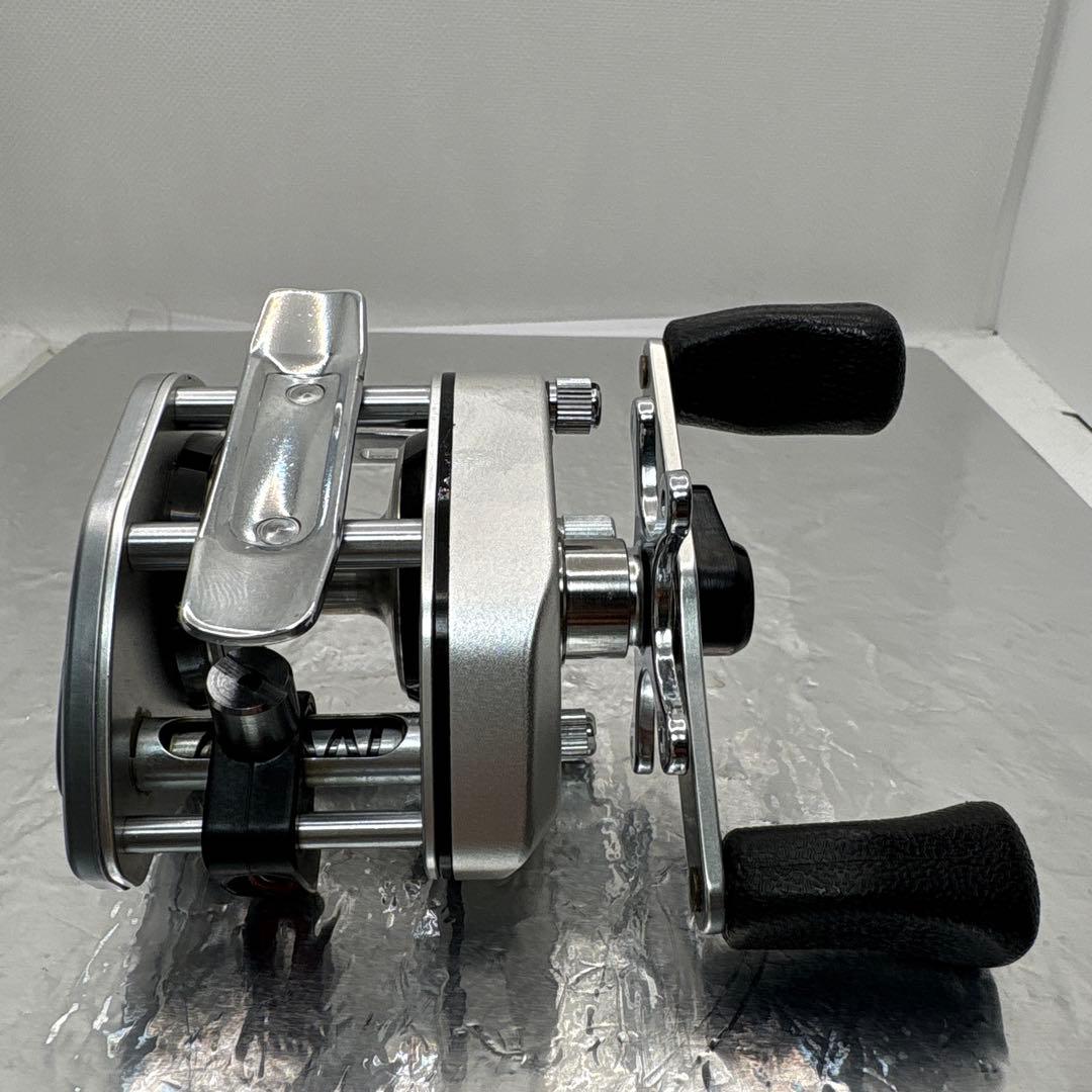 Daiwa PHANTOM ST-10 ベイトリール