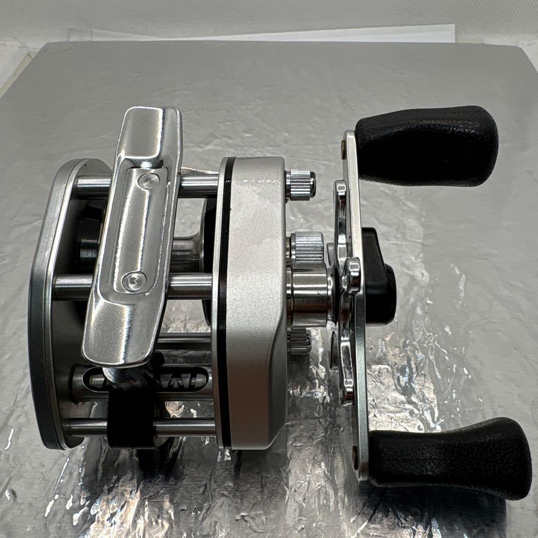 Daiwa PHANTOM ST-10 ベイトリール
