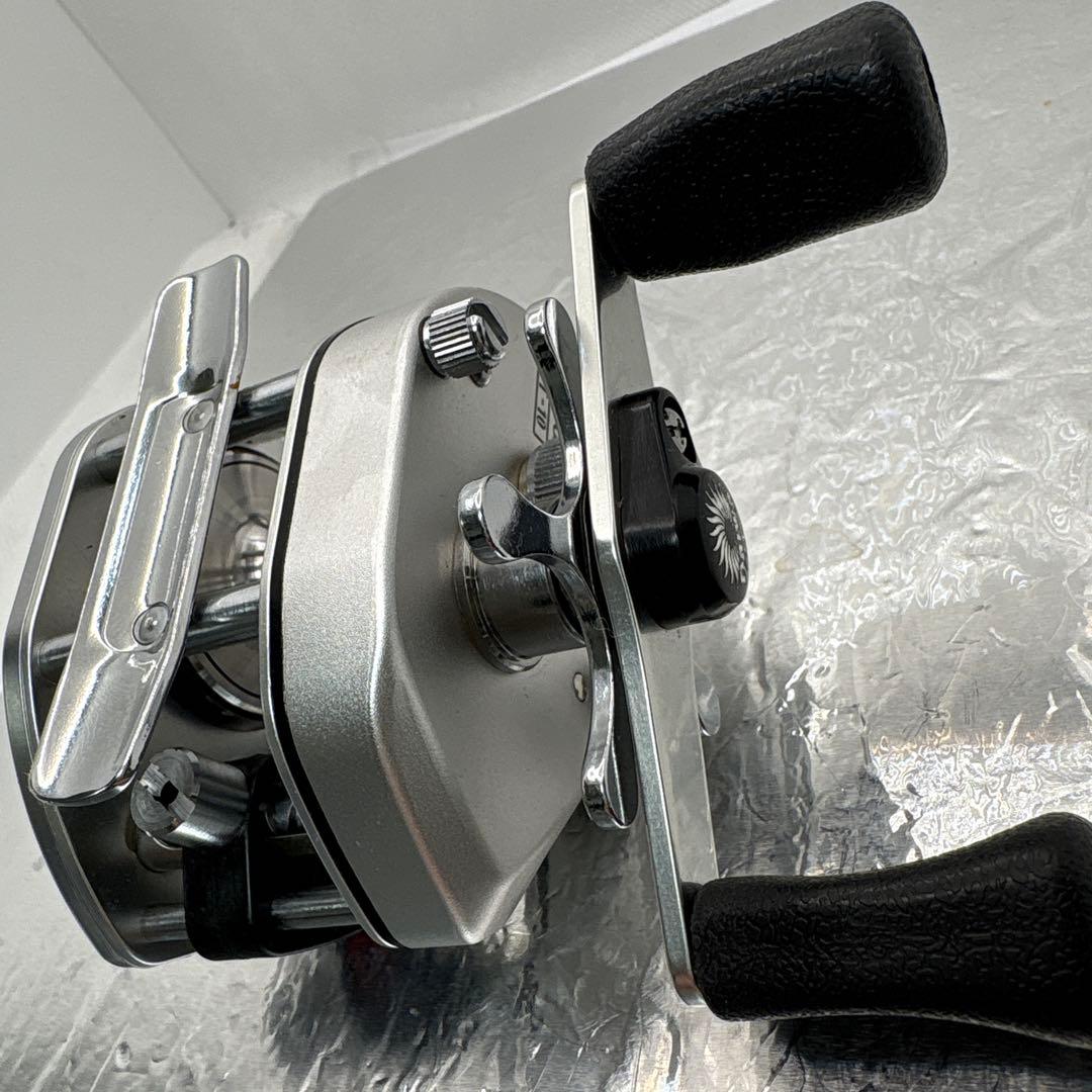 Daiwa PHANTOM ST-10 ベイトリール