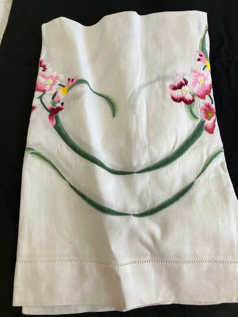 刺繍テーブルクロス85x85cn