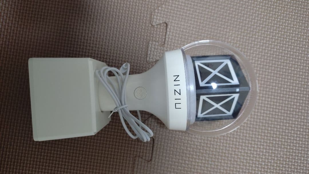 アイドル NiziU LIGHT STICK