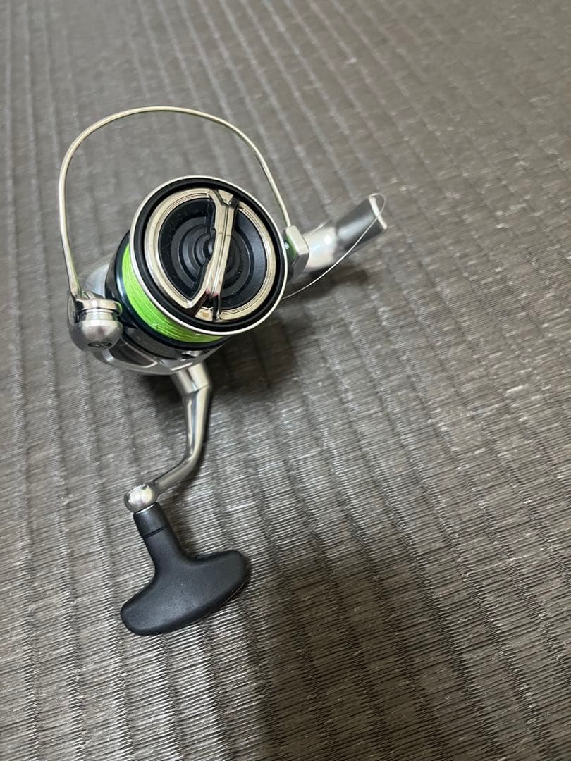 【極美品】シマノ/23ストラディックC3000HG