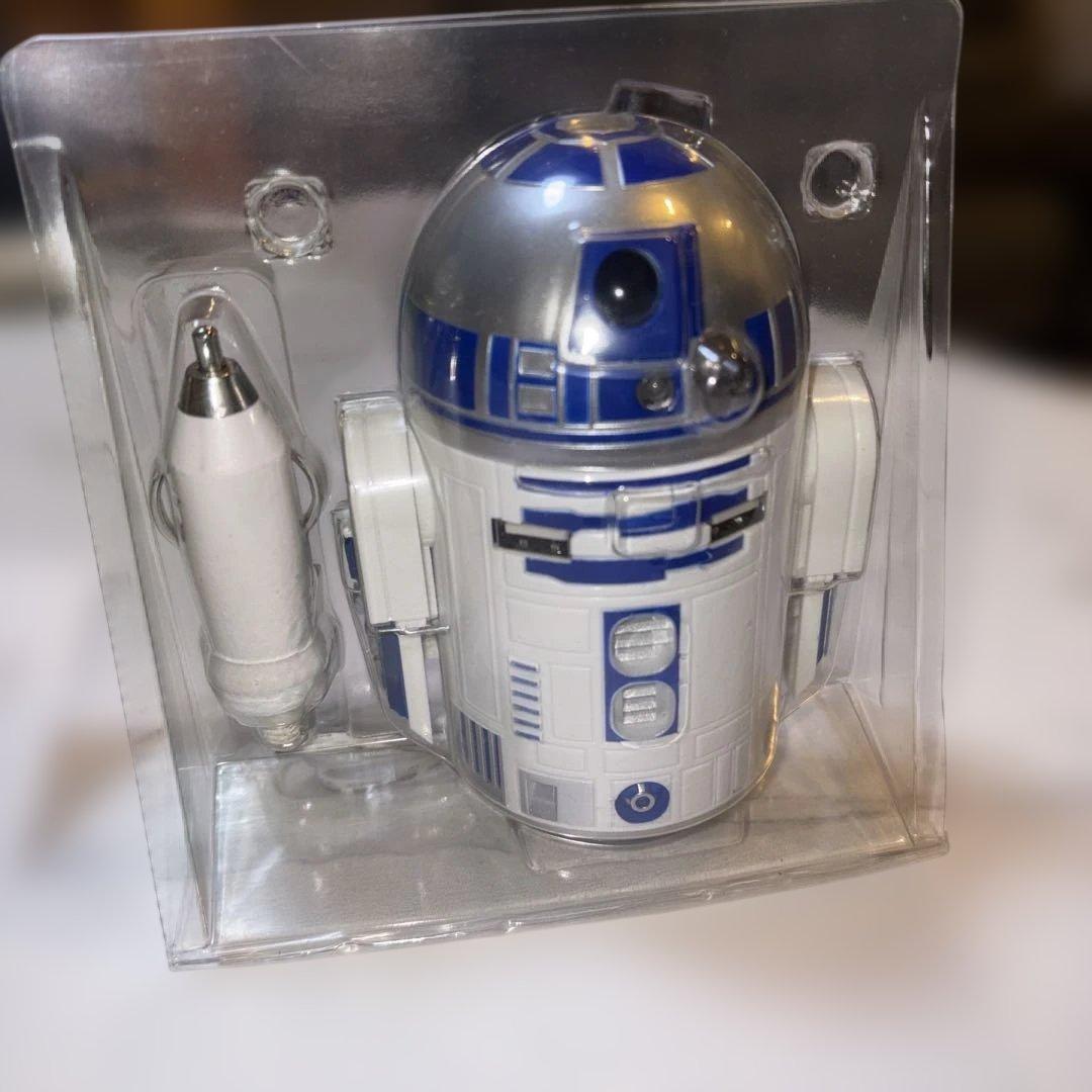 激レア　新品未使用　R2-D2型車載充電器