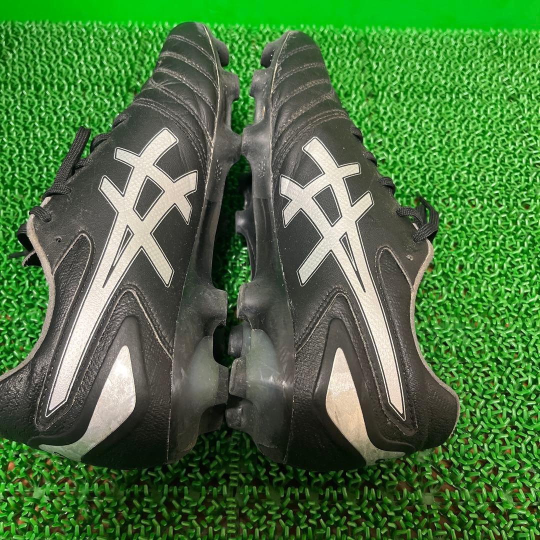 アシックス サッカースパイク DS LIGHT PRO(ブラック×シルバー)
