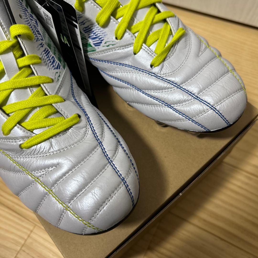 新品27.5㎝　アンブロアクセレイター　f-lashv2　HG