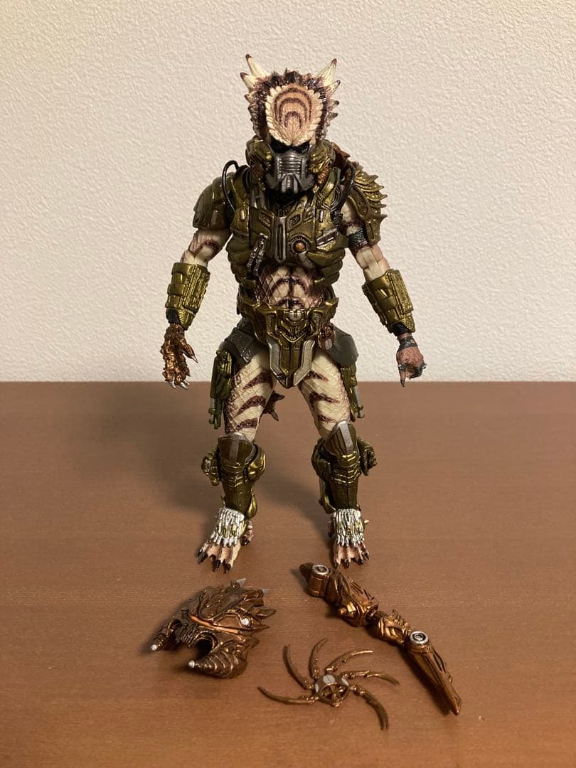 ネカ プレデター スパイクドテイルプレデター NECA