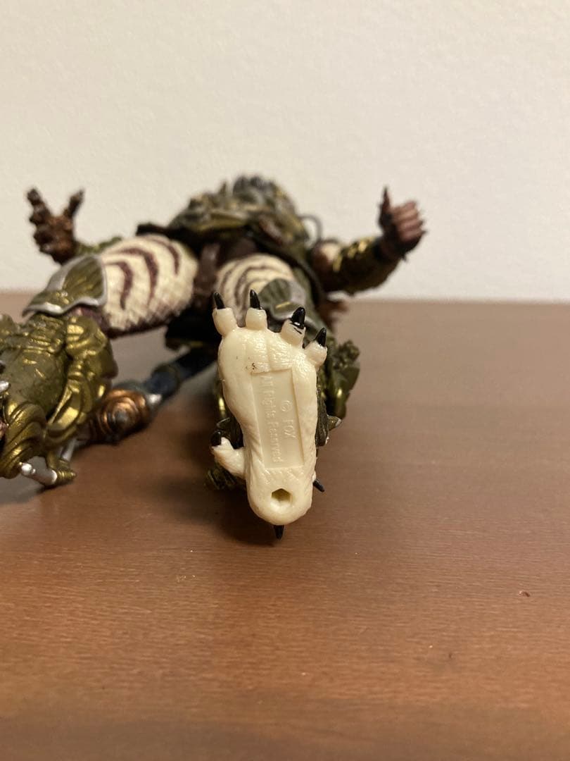 ネカ プレデター スパイクドテイルプレデター NECA
