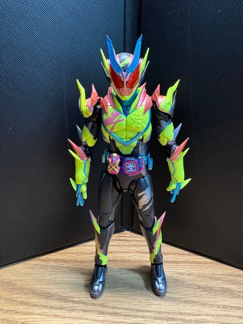 【フィギュアーツ】仮面ライダーリバイス/仮面ライダーデモンズ