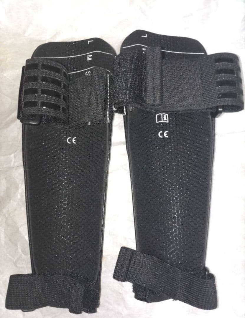 未使用保管品 LEKI ARM PORTECTOR カーボン調 アームガード