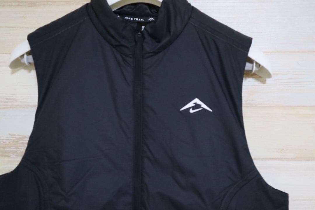 新品 Sサイズ ナイキ トレイル ランニングベスト　NIKE プリマロフト