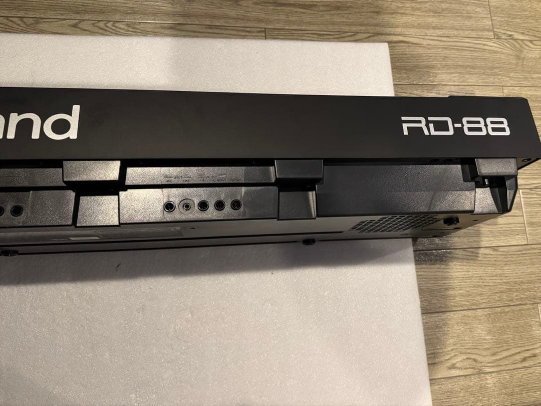 【美品】Roland RD-88 ステージピアノ