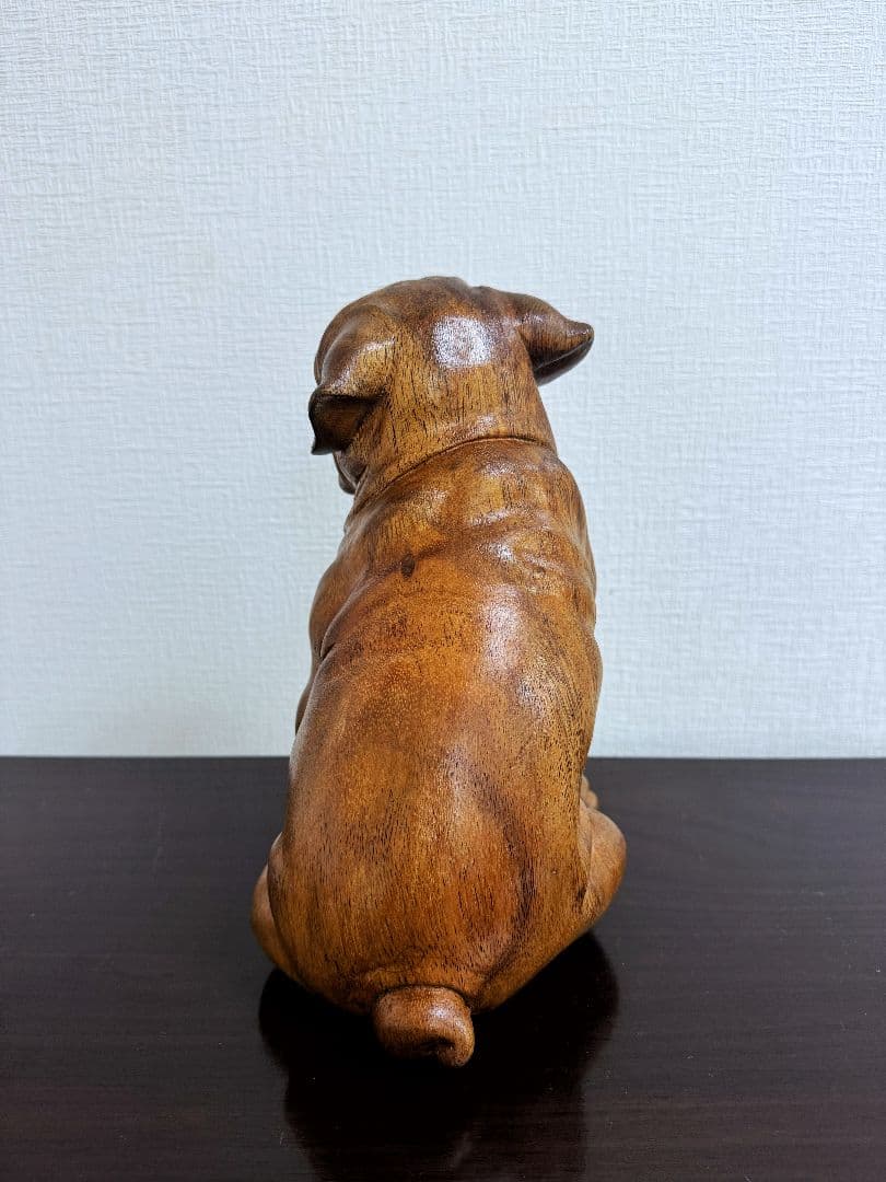 スワールウッド　天然無垢材　パグ　木彫り　手彫り　犬の置物　ハンドメイド　木製