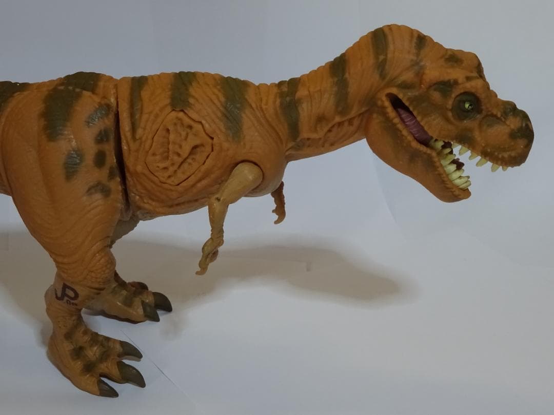 ジュラシックパークの恐竜　ユニバーサルのフィギュア（？）　5体セット
