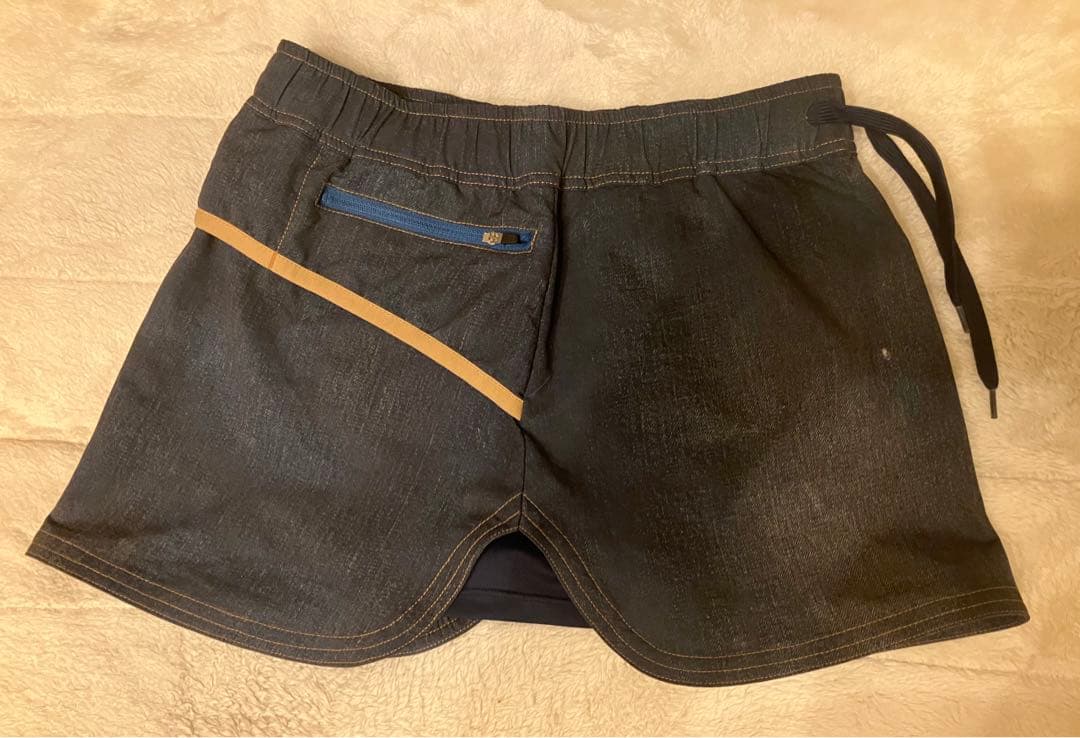 マウンテンマーシャルアーツ　MMAランニングパンツ　デニム風　レディースSサイズ