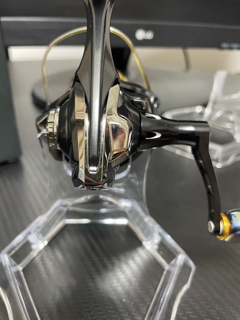 【極美品】シマノ 20ヴァンフォード C2000S 20ツインパワースプール