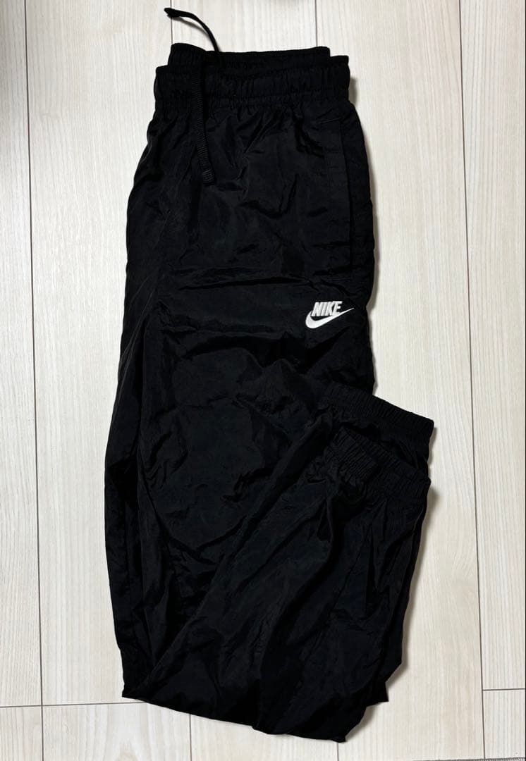 Nike ウィンドブレーカー＆トレーニングパンツ セット