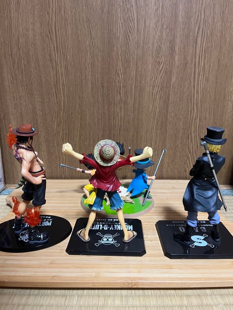 ワンピース Figuarts ルフィ・エース・サボ　少年期・青年期セット