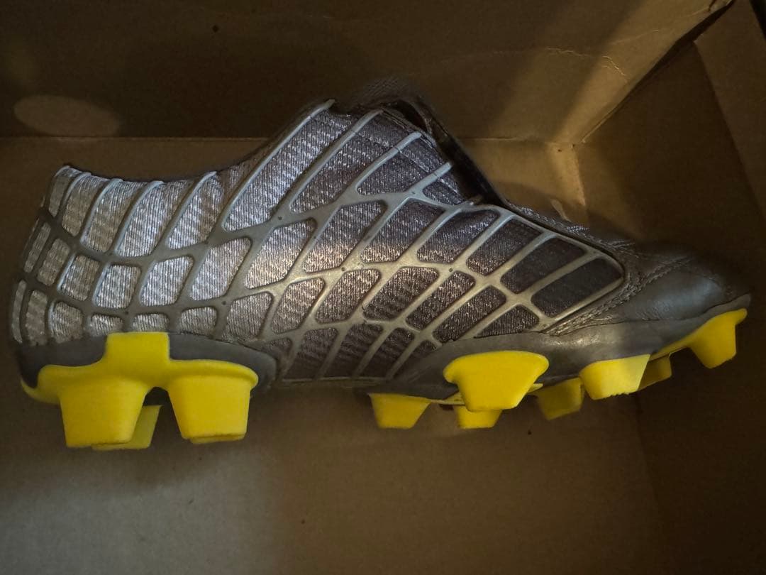 「最短即日発送」生産終了/現在入手困難adidas F50+ スパイク
