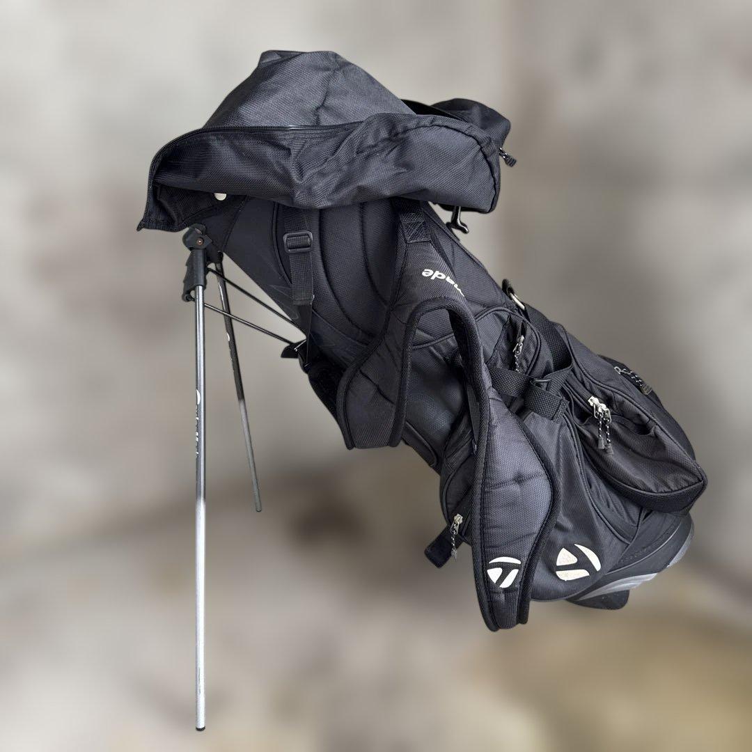 TaylorMade ブラック スタンド　ショルダー付き　キャディバック