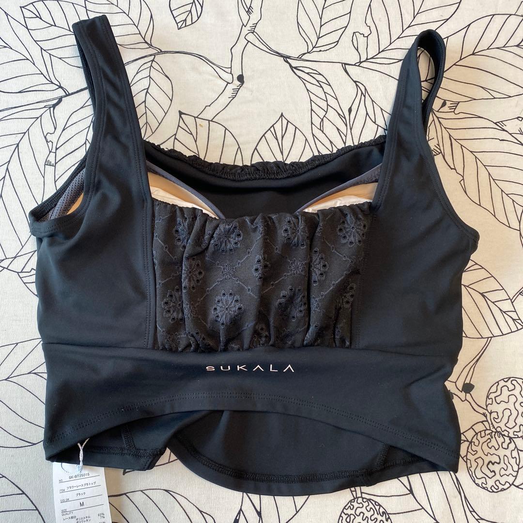 SUKALA ヨガウェア　レース フリル付きクロップトップ　新品　M