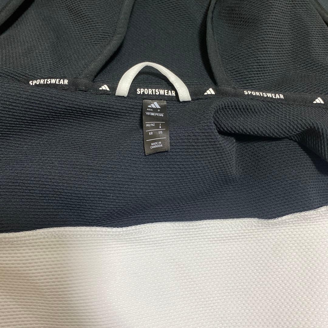 adidasジャージセットアップ